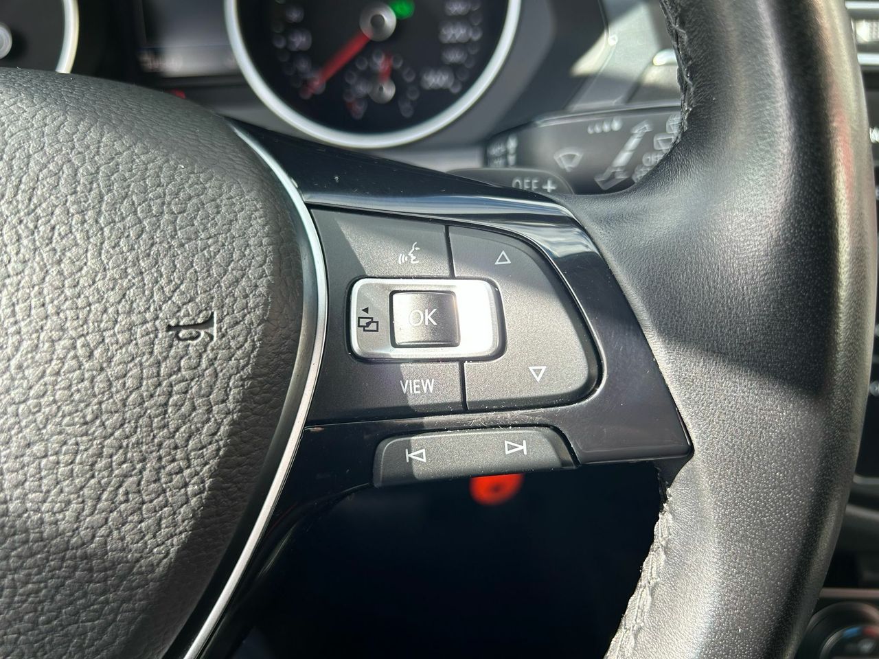 Volkswagen Tiguan Advance 2.0 TDI 110kW (150CV) DSG - Foto 2