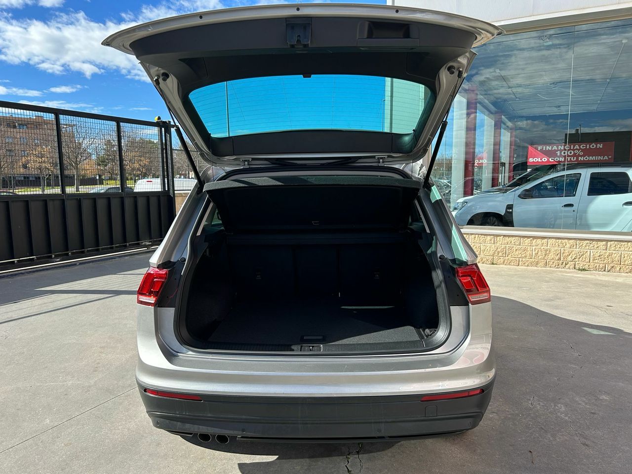 Volkswagen Tiguan Advance 2.0 TDI 110kW (150CV) DSG - Foto 2