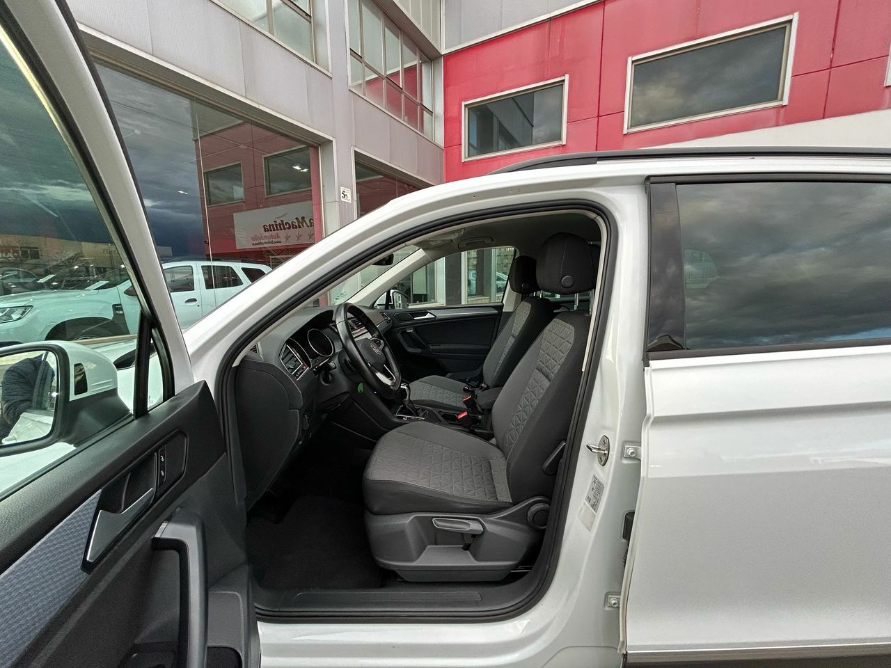 Volkswagen Tiguan Life 1.5 TSI 110kW (150CV) DSG - Foto 2