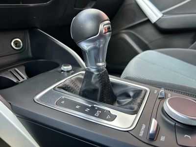 Audi Q2 Design 35 TDI 110kW (150CV) S tronic