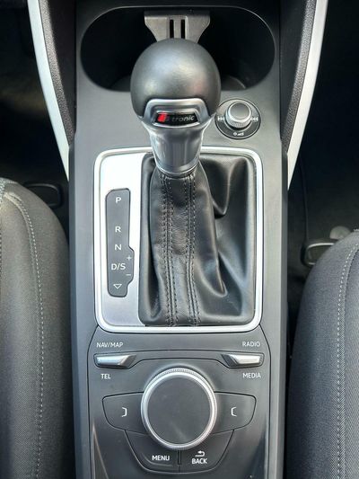 Audi Q2 Design 35 TDI 110kW (150CV) S tronic