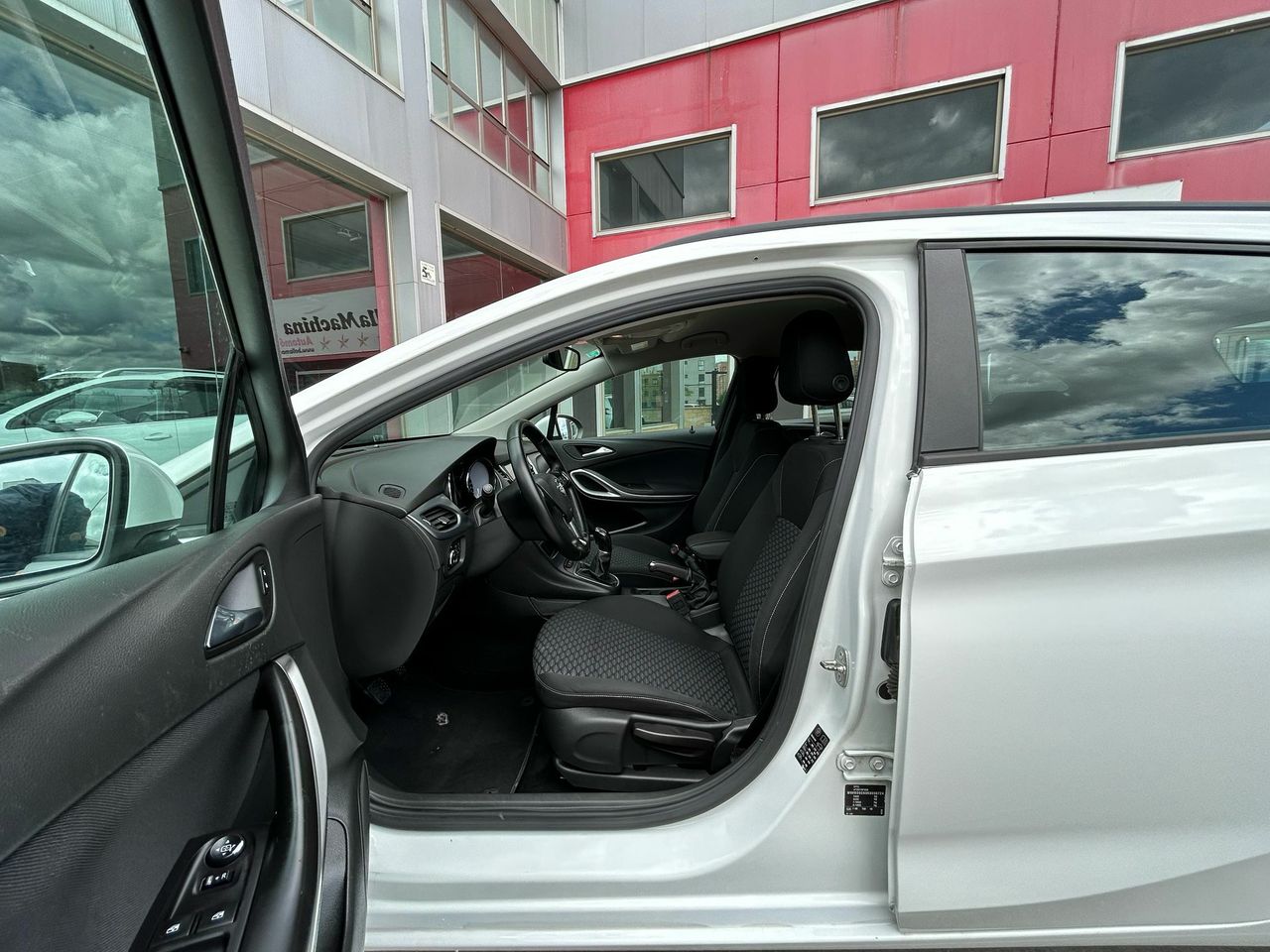Opel Astra 1.6 CDTi S/S 81kW (110CV) Selective ST - Foto 2