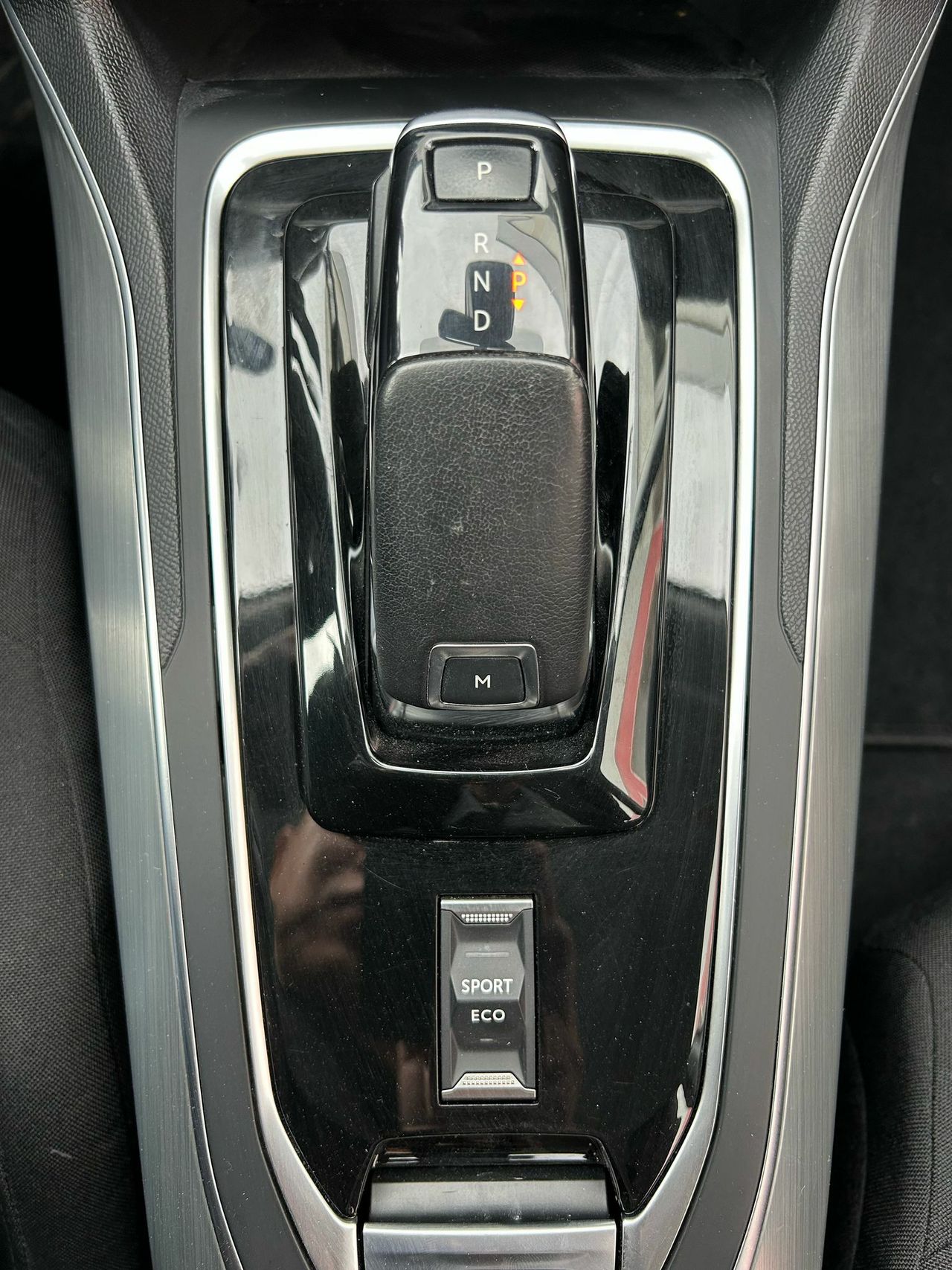 Peugeot 308 SW Active BlueHDi 130 S&S EAT8 - Foto 2