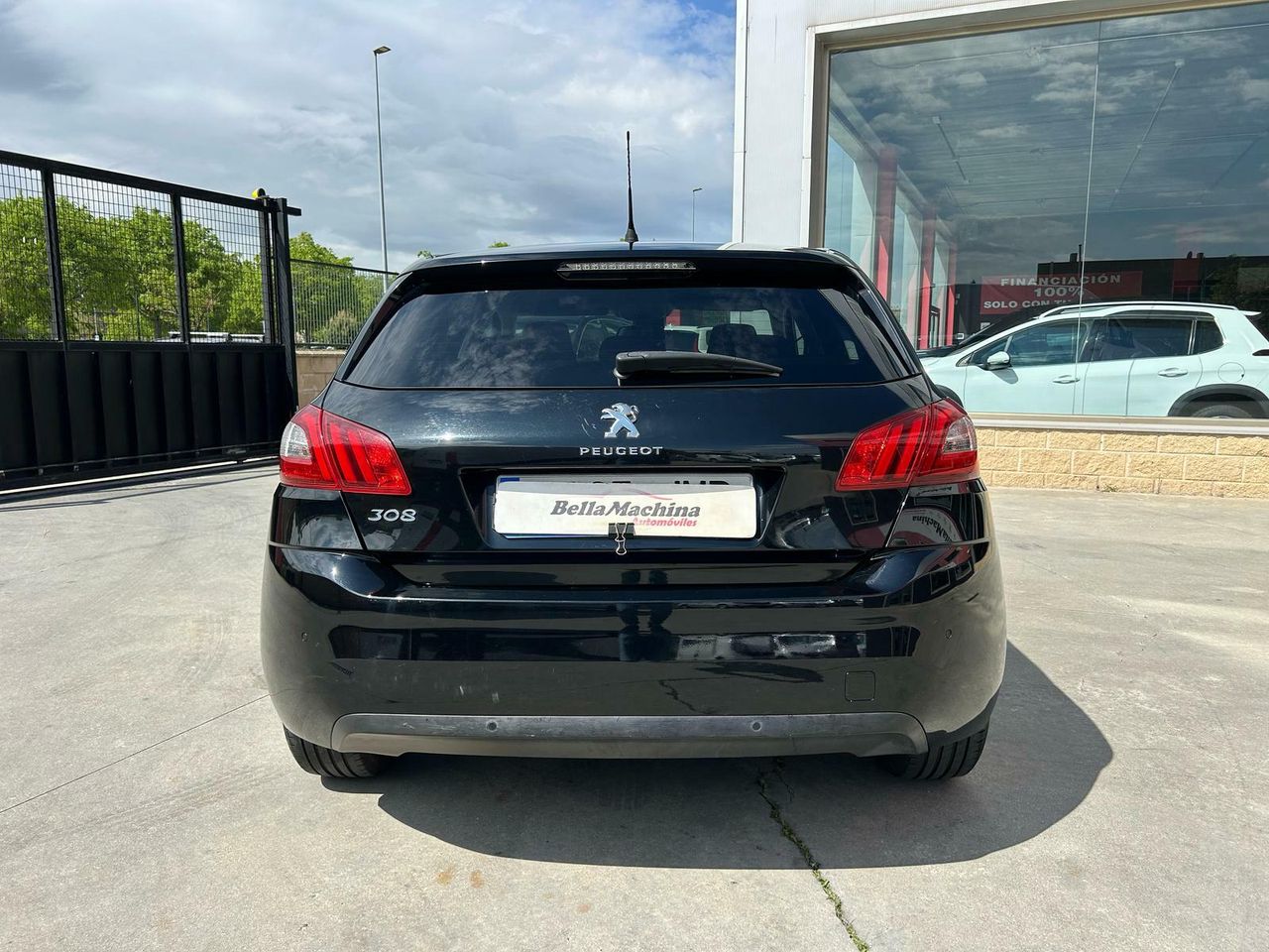 Peugeot 308 5p GT Line 1.2 PureTech 130 S&S EAT6 - Foto 2