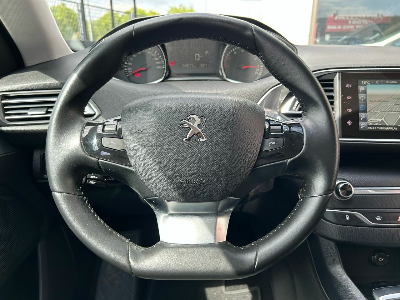 Peugeot 308 5p GT Line 1.2 PureTech 130 S&S EAT6 - Foto 2