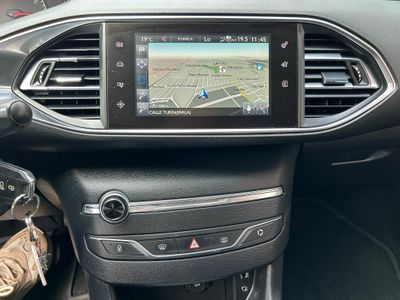 Peugeot 308 5p GT Line 1.2 PureTech 130 S&S EAT6