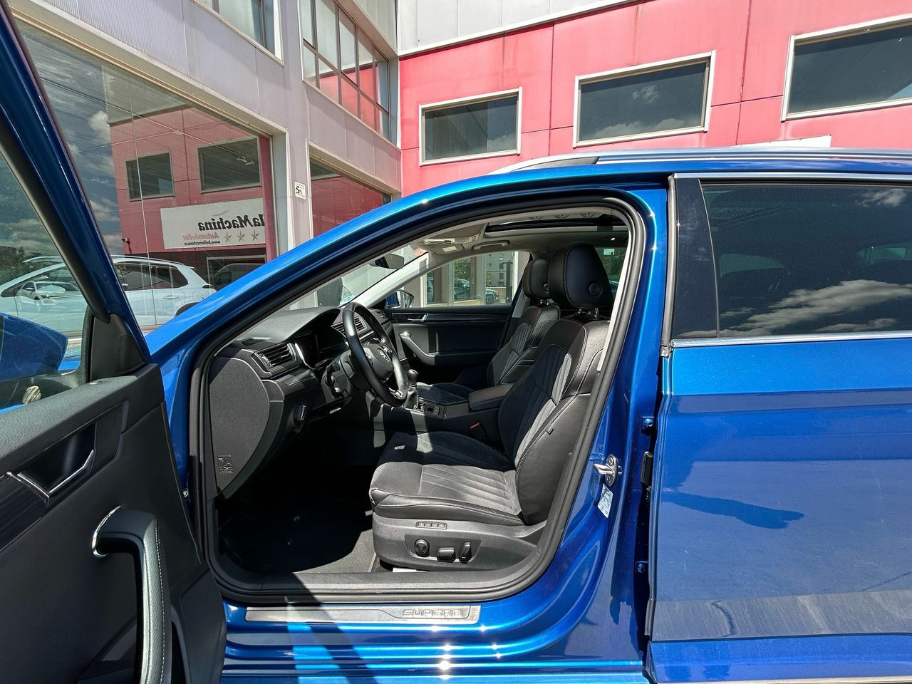 Skoda Superb Combi 2.0 TDI 110kW (150CV) Style - Foto 2