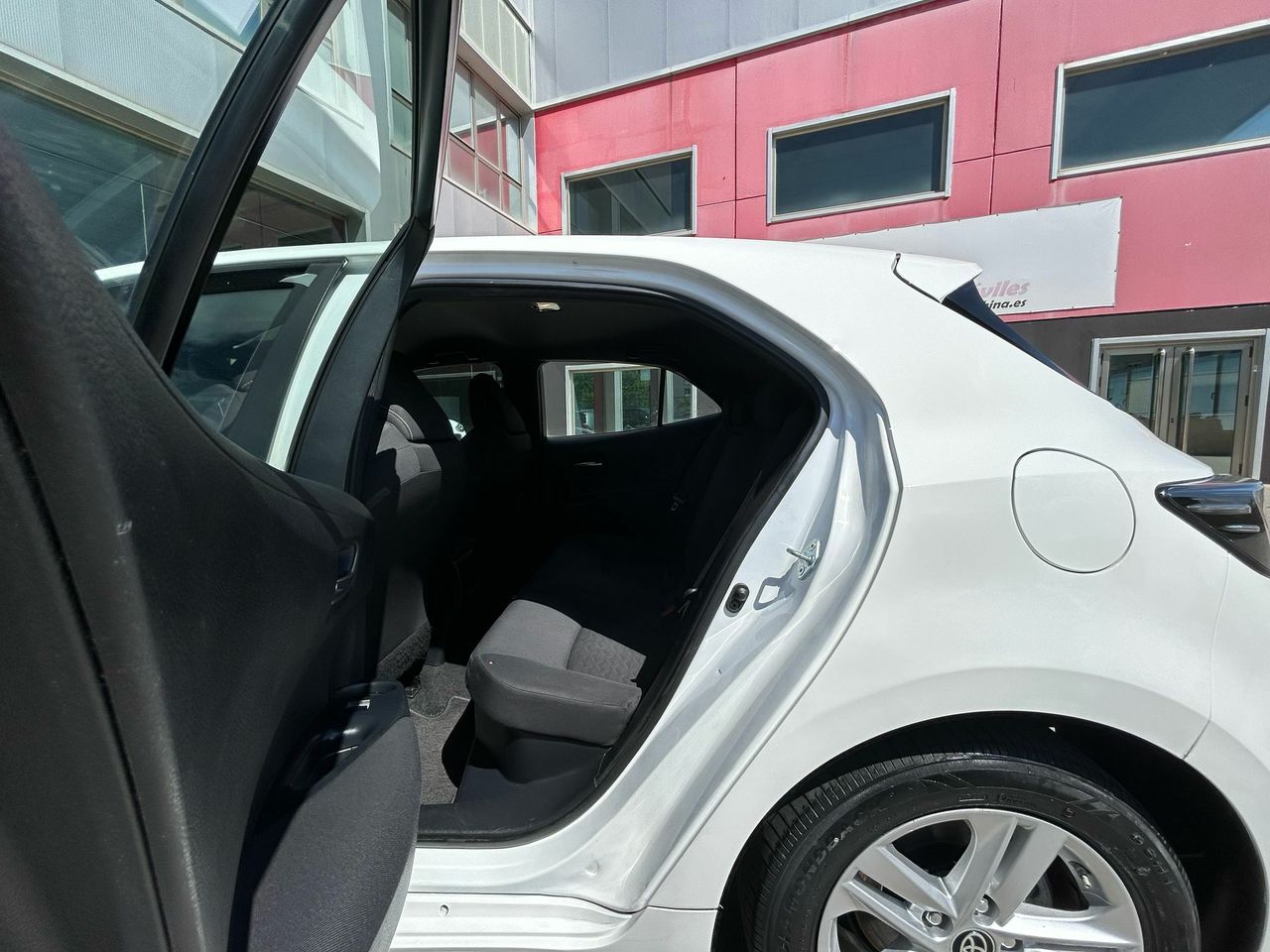 Toyota Corolla 1.8 125H ACTIVE TECH E-CVT - Foto 2