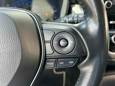 Toyota Corolla 1.8 125H ACTIVE TECH E-CVT