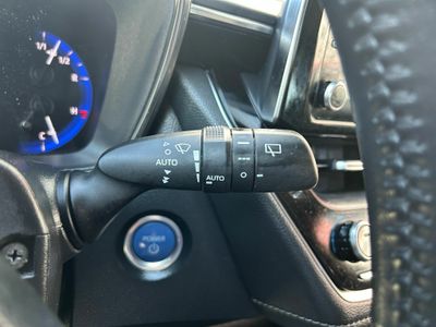 Toyota Corolla 1.8 125H ACTIVE TECH E-CVT