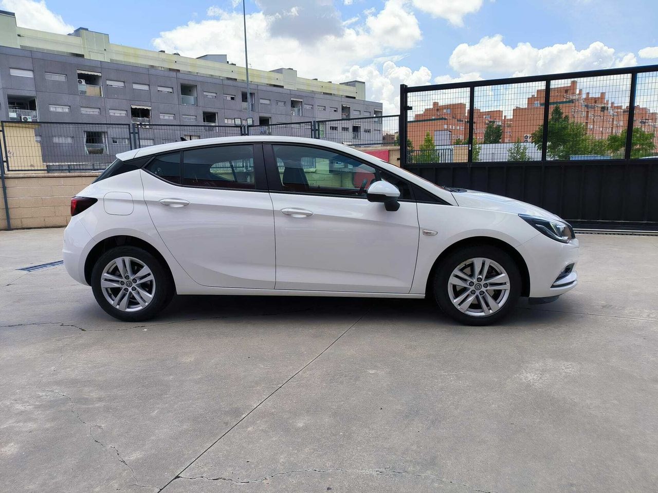 Opel Astra 1.6 CDTi S/S 100kW Selective Pro Auto - Foto 2