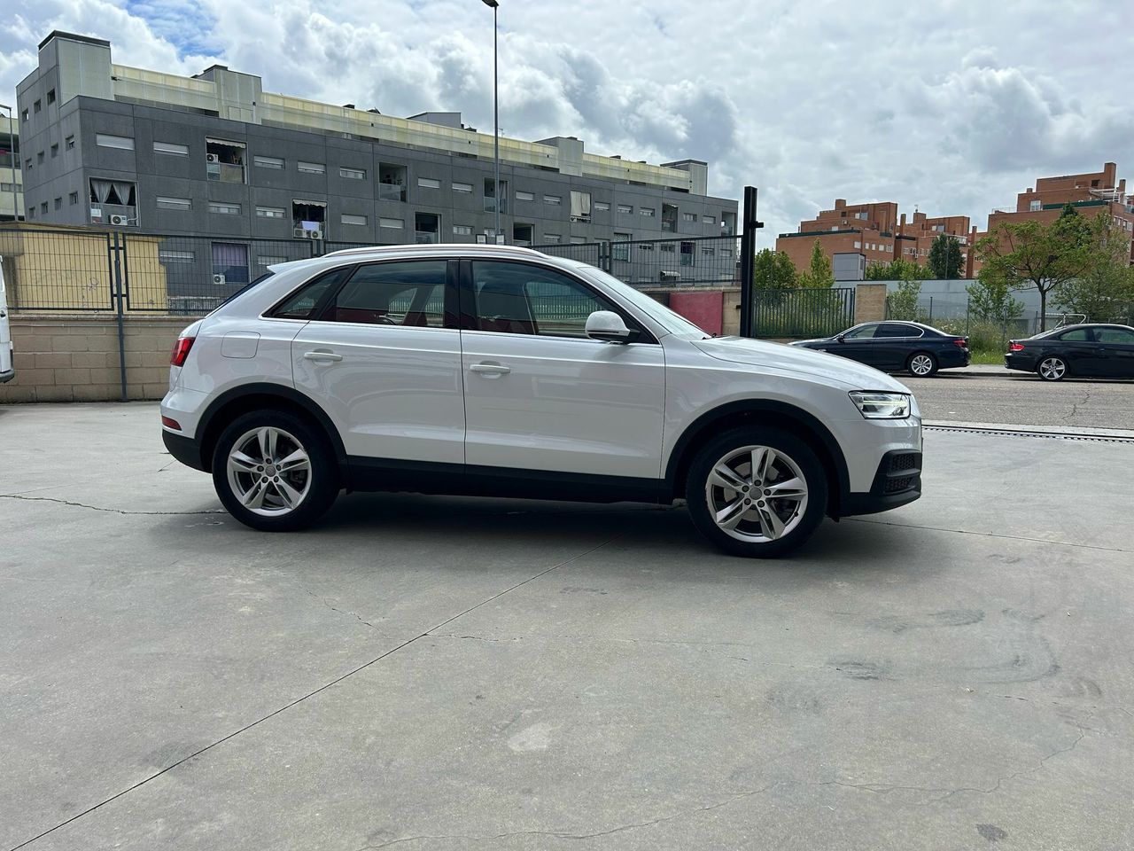 Audi Q3 Design ed 2.0 TDI 110kW (150CV) S tronic - Foto 2
