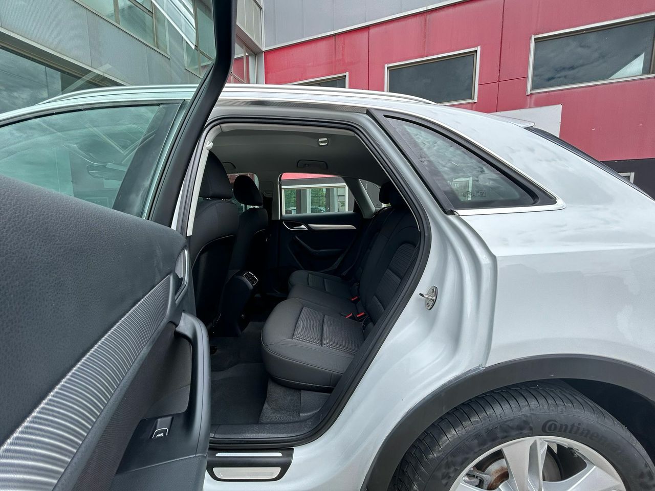 Audi Q3 Design ed 2.0 TDI 110kW (150CV) S tronic - Foto 2