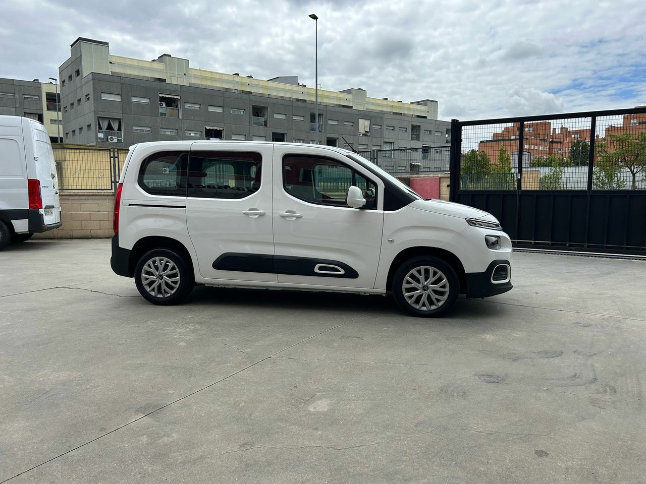 Citroën Berlingo Talla M BlueHDi 100 S&S FEEL - Foto 2
