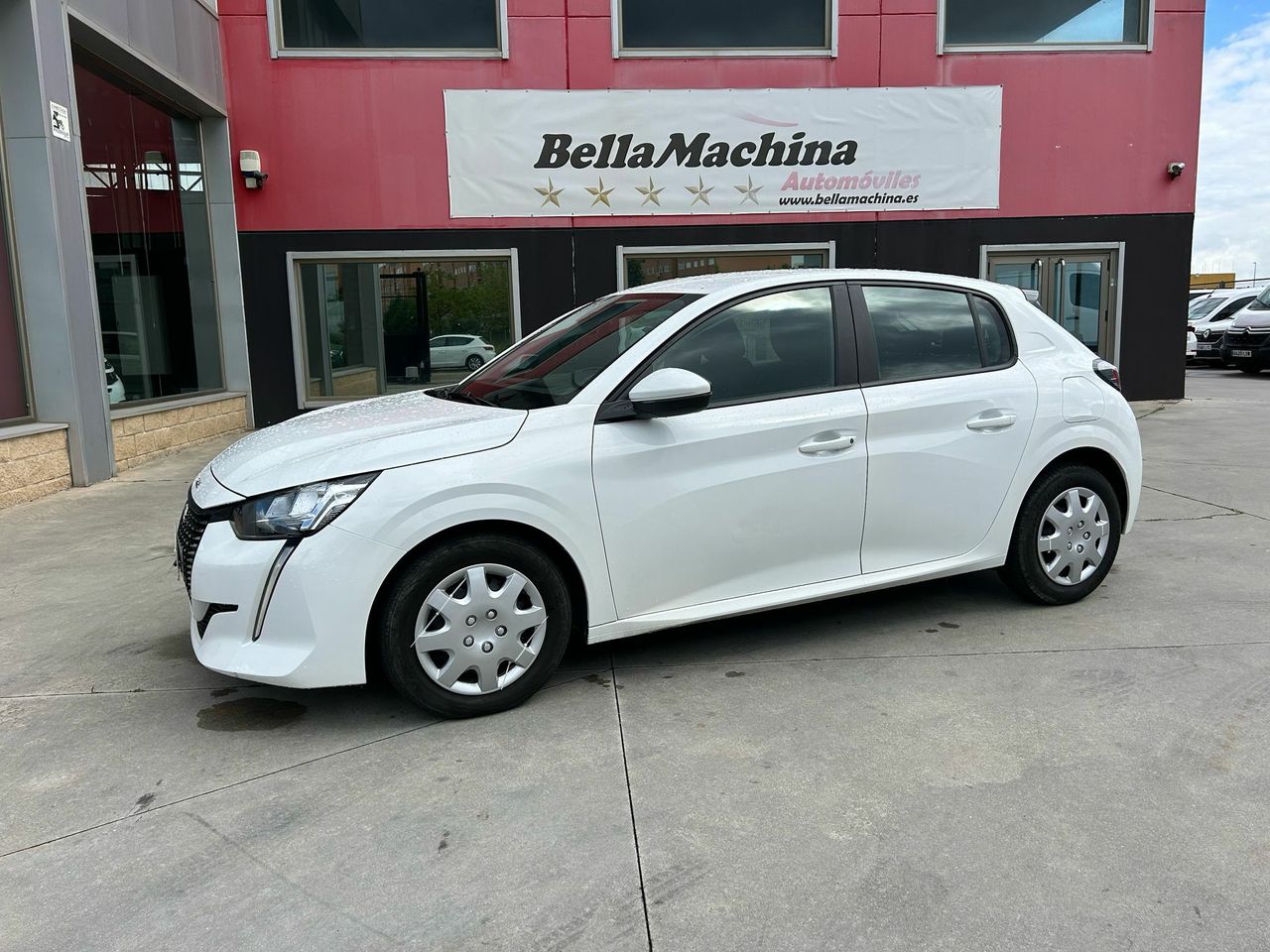 peugeot 208 2021 / foto grande (2)
