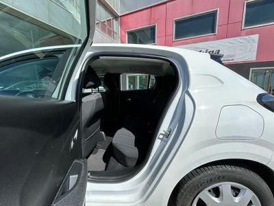 Peugeot 208 BlueHDi 73kW (100CV) Active