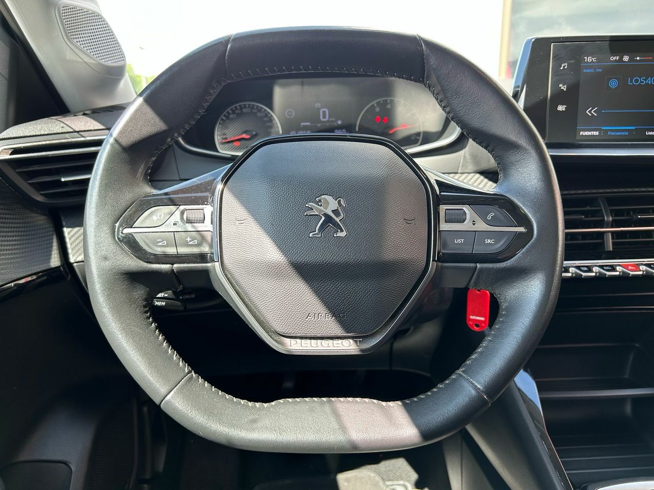 Peugeot 208 BlueHDi 73kW (100CV) Active - Foto 2