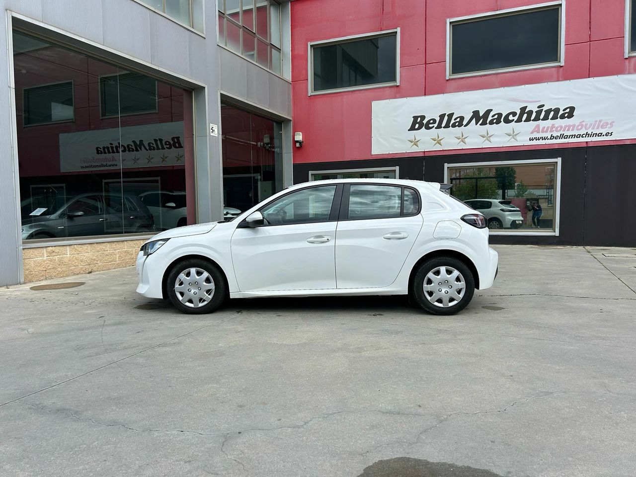 peugeot 208 2021 / foto grande (3)
