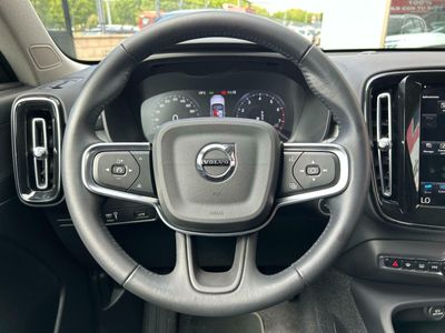 Volvo XC40 1.5 T2 Momentum Pro Auto