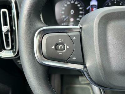 Volvo XC40 1.5 T2 Momentum Pro Auto