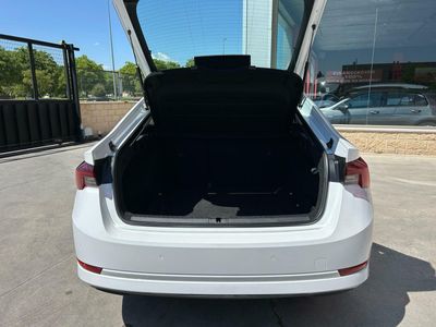 Skoda Octavia 1.5 TSI m-HEV 110kW (150CV) DSG Ambition