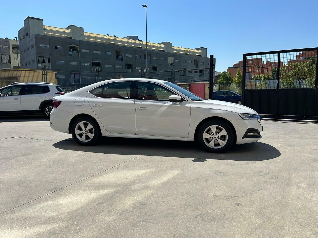 Skoda Octavia 1.5 TSI m-HEV 110kW (150CV) DSG Ambition - Foto 2