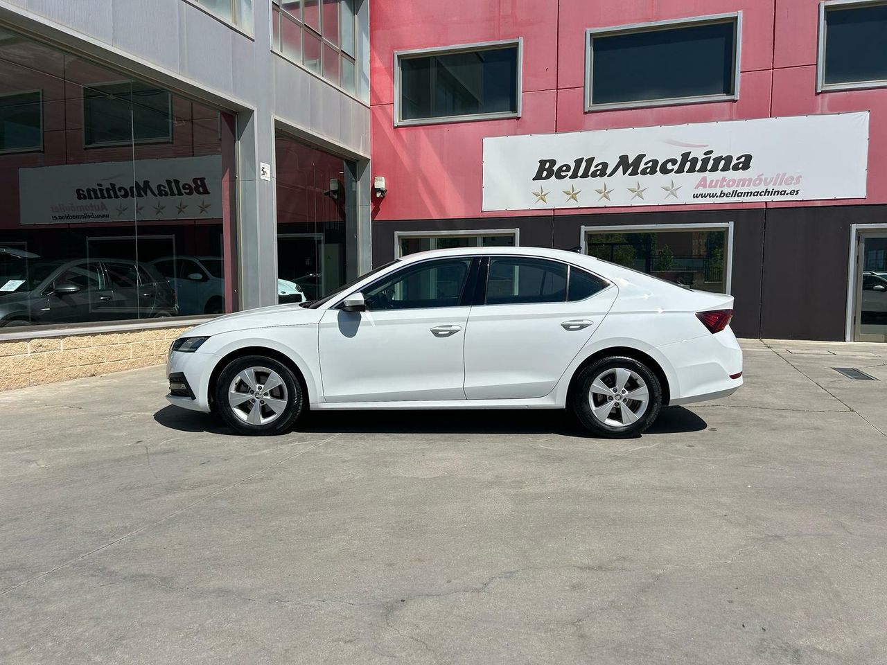 Skoda Octavia 1.5 TSI m-HEV 110kW (150CV) DSG Ambition - Foto 2