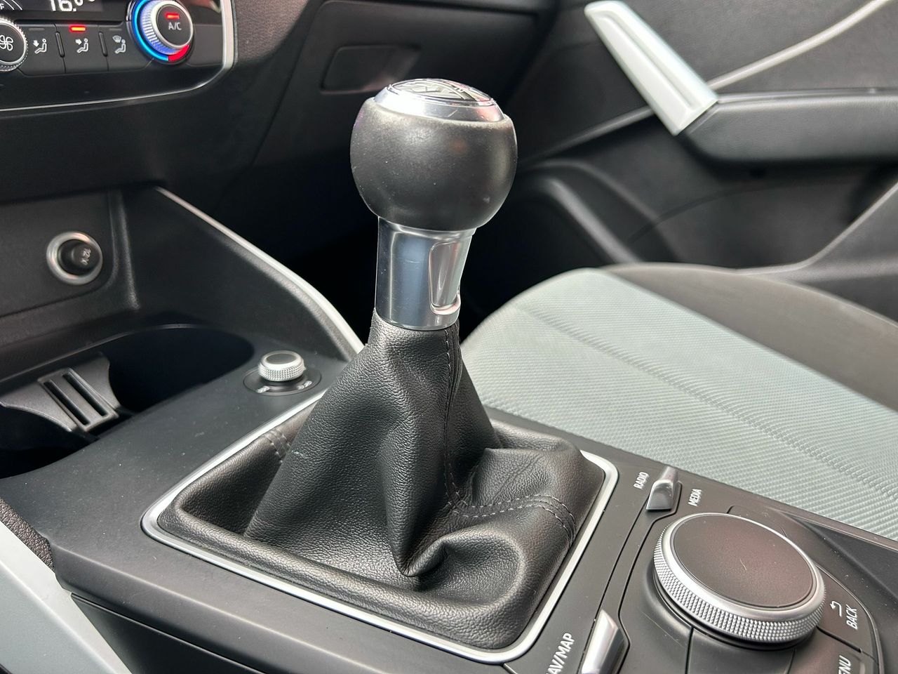 Audi Q2 Design 30 TDI 85kW (116CV) - Foto 2