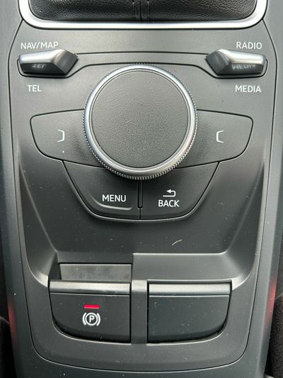 Audi Q2 Design 30 TDI 85kW (116CV)