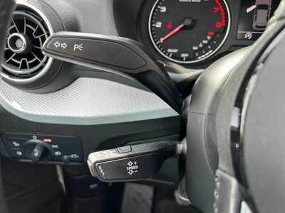 Audi Q2 Design 30 TFSI 85kW (116CV)