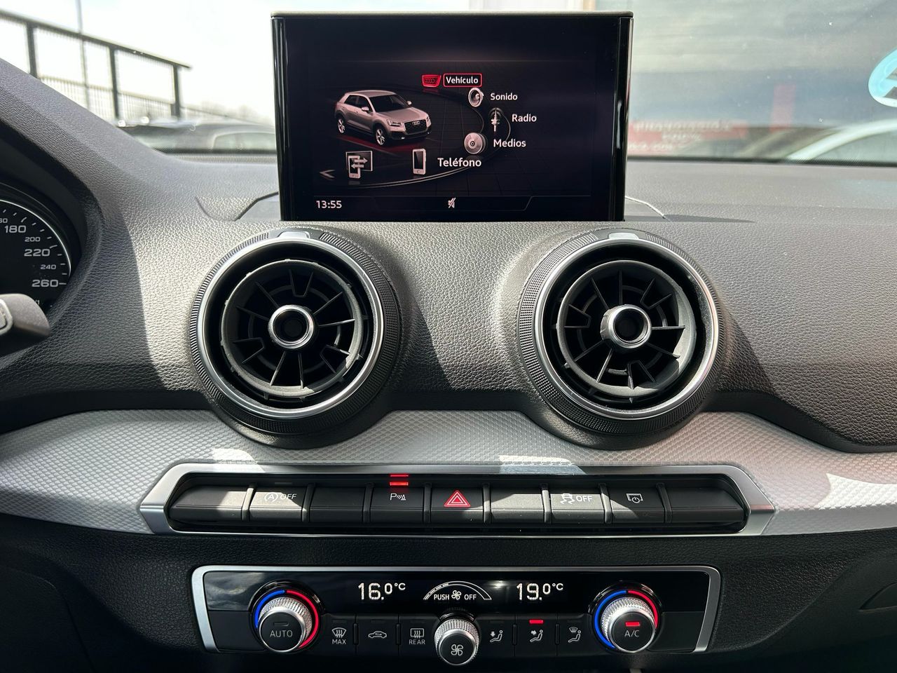 Audi Q2 Design 30 TFSI 85kW (116CV) - Foto 2
