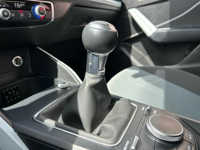 Audi Q2 Design 30 TFSI 85kW (116CV)