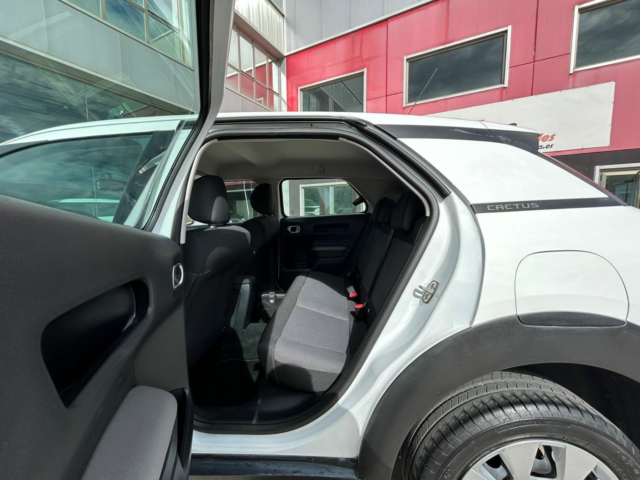Citroën C4 Cactus PureTech 110 S&S Feel - Foto 2