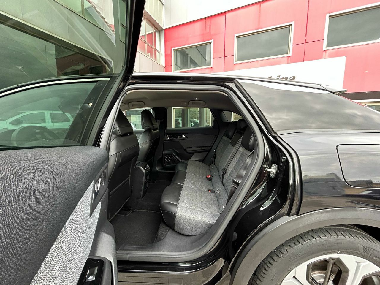 Citroën C5 X Hybrid 180 e-EAT8 Shine - Foto 2