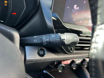 Citroën C5 X Hybrid 180 e-EAT8 Shine