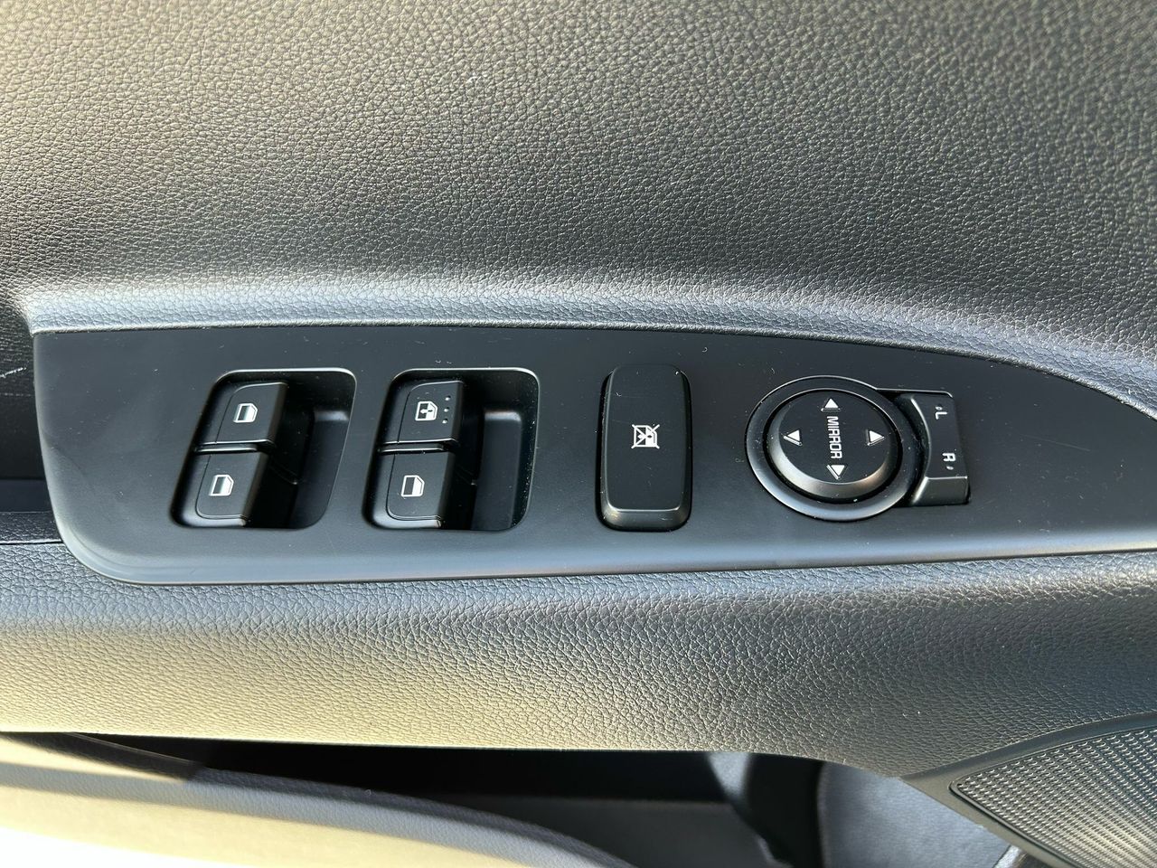 Kia Stonic 1.0 T-GDi 74kW (100CV) MHEV iMT Drive - Foto 2