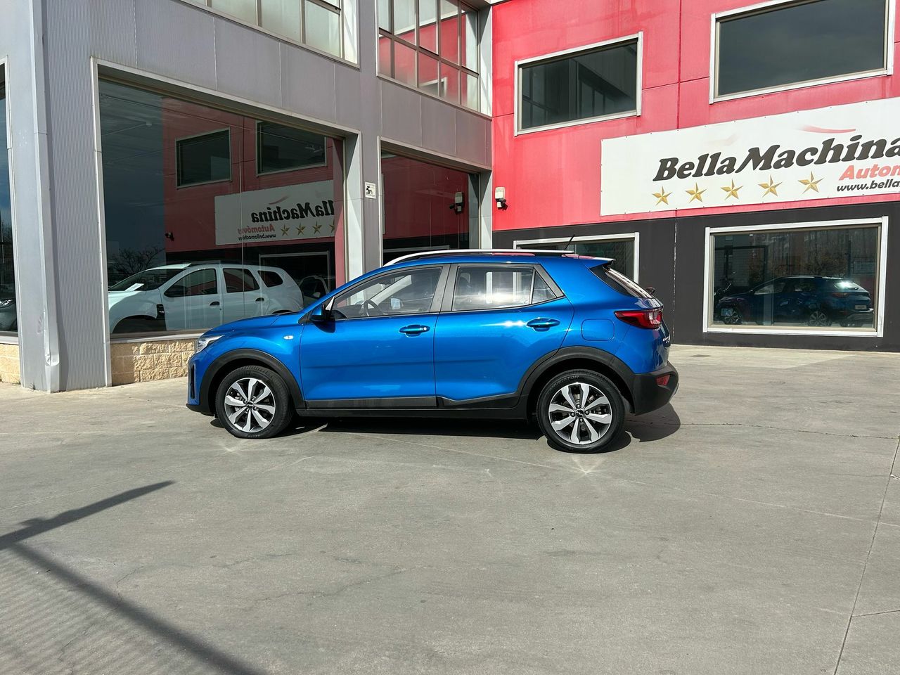 Kia Stonic 1.0 T-GDi 74kW (100CV) MHEV iMT Drive - Foto 2