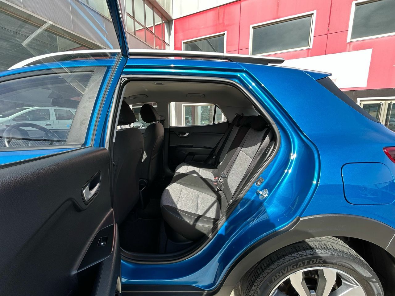 Kia Stonic 1.0 T-GDi 74kW (100CV) MHEV iMT Drive - Foto 2