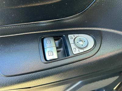 Mercedes Vito Tourer 114 Pro Larga automatica 