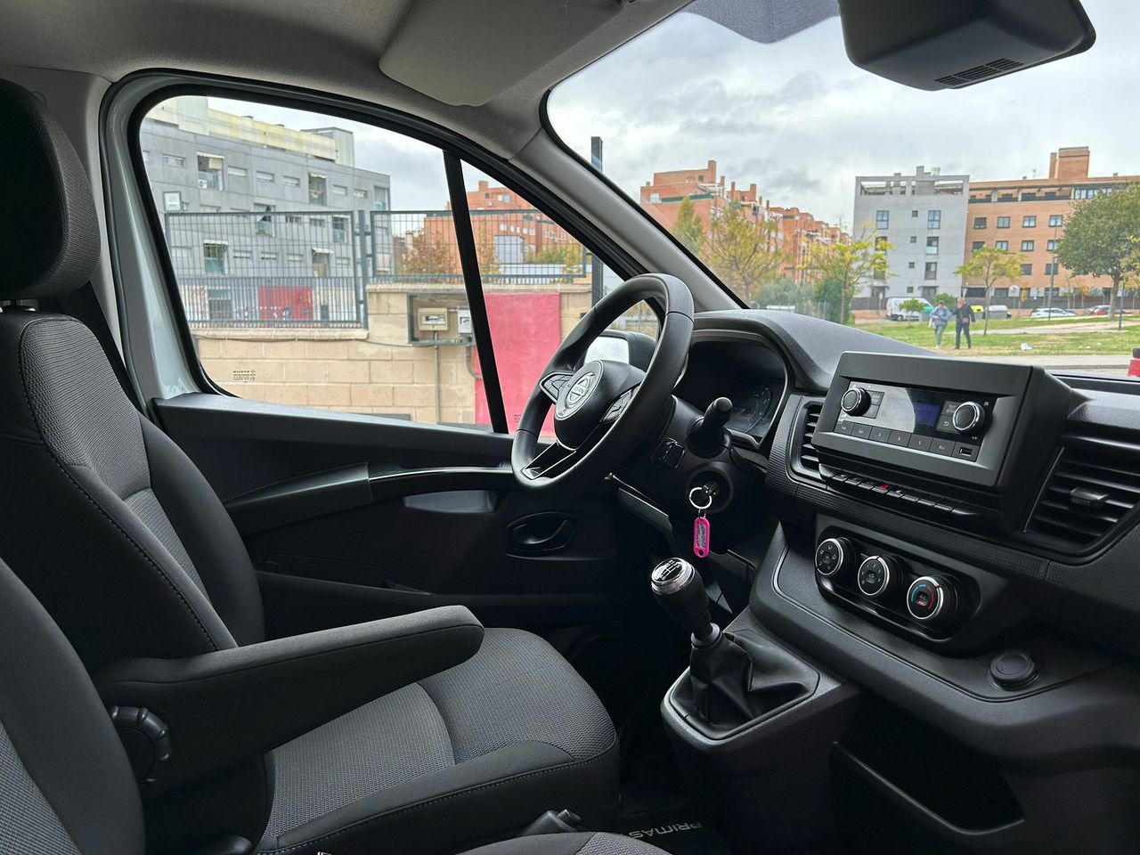 Nissan Primastar FURGON 2.0 DCI 110CV L1 H1  - Foto 2