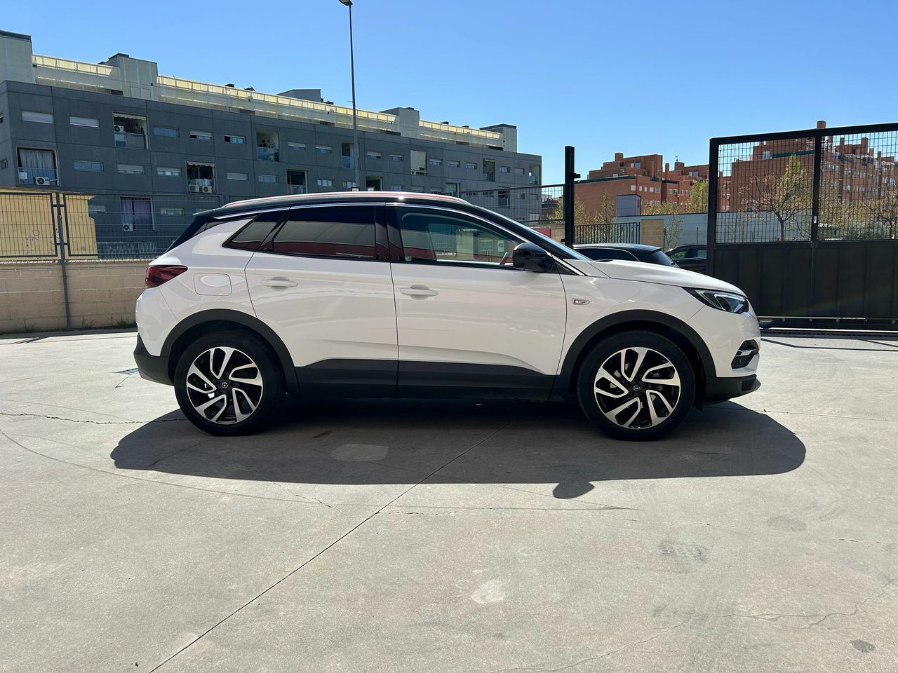 Opel Grandland X 1.2 Turbo Ultimate - Foto 2