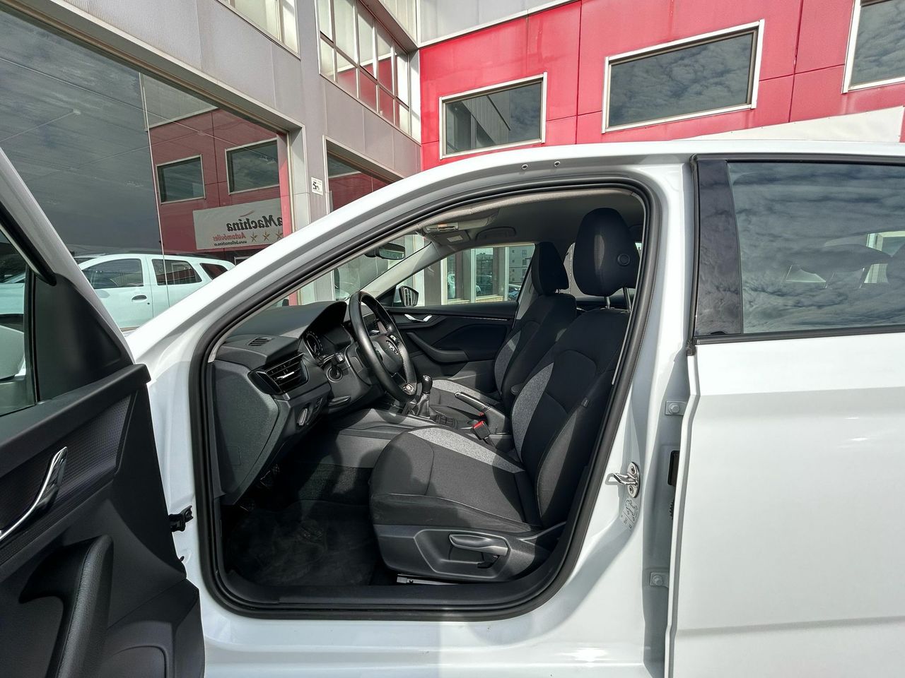 Skoda Scala 1.0 TSI 81KW (110 CV) Ambition - Foto 2