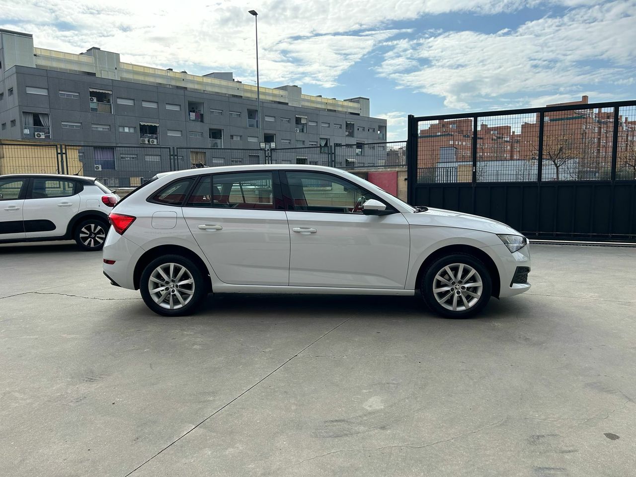 Skoda Scala 1.0 TSI 81KW (110 CV) Ambition - Foto 2