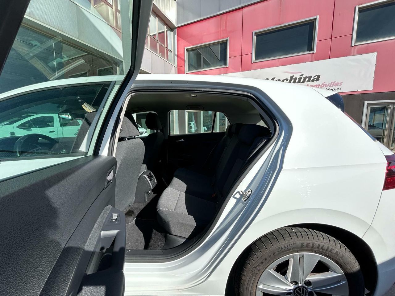 Volkswagen Golf Life 2.0 TDI 85kW (115CV) - Foto 2