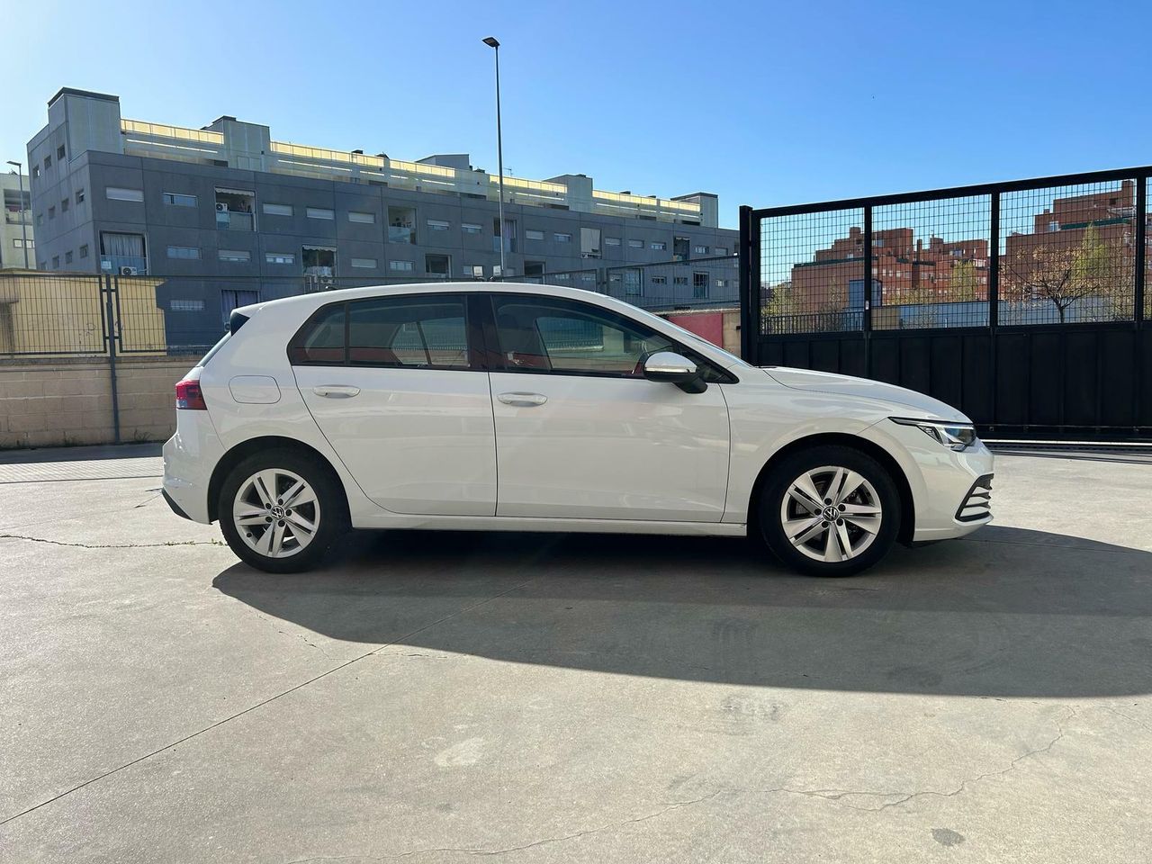Volkswagen Golf Life 2.0 TDI 85kW (115CV) - Foto 2