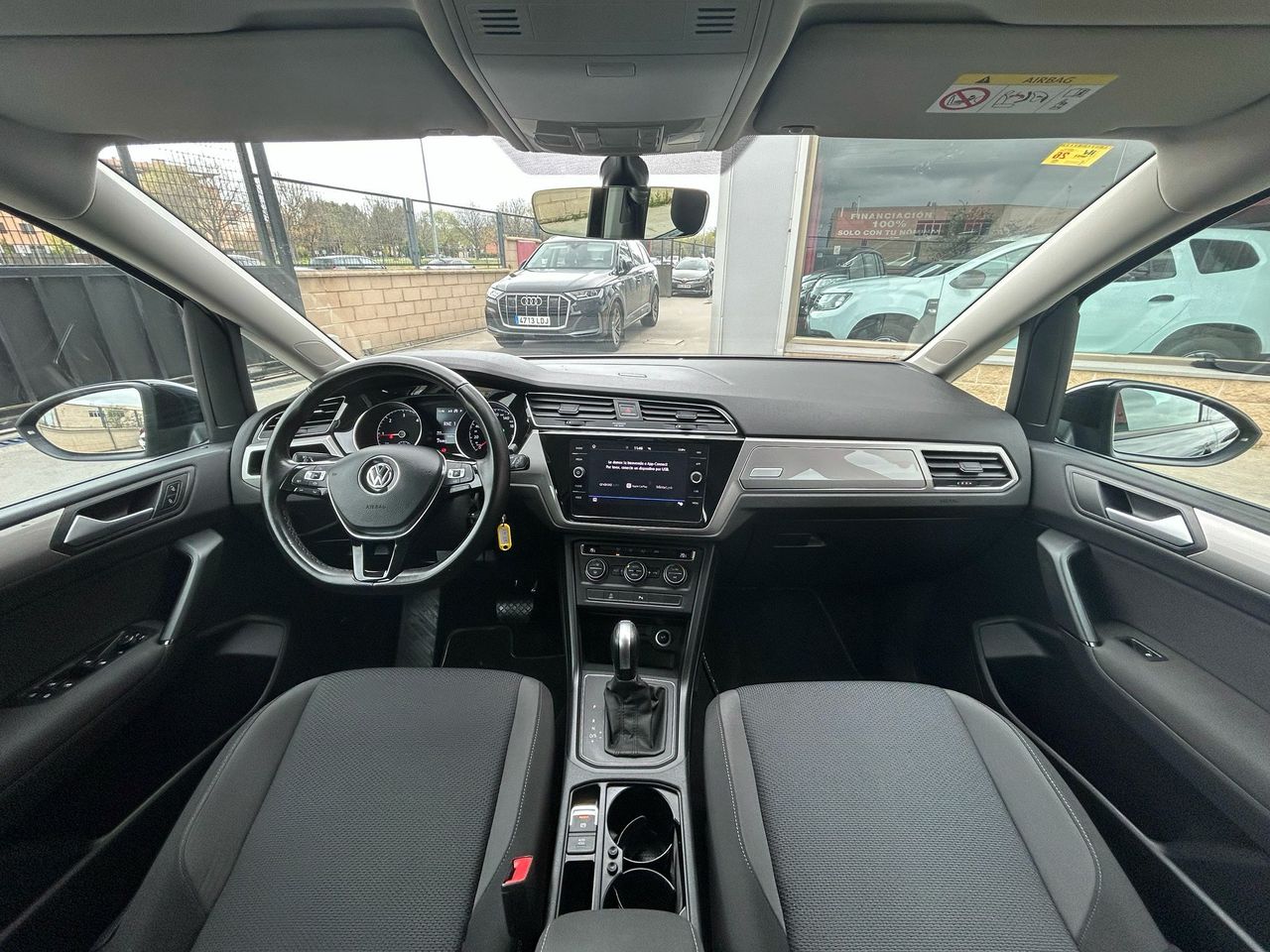 Volkswagen Touran Advance 2.0 TDI 85kW (115CV) DSG - Foto 2