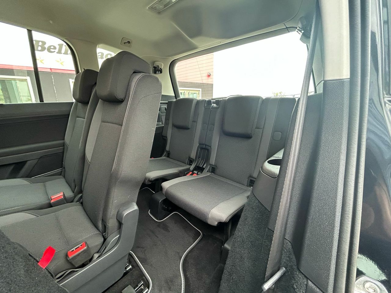 Volkswagen Touran Advance 2.0 TDI 85kW (115CV) DSG - Foto 2