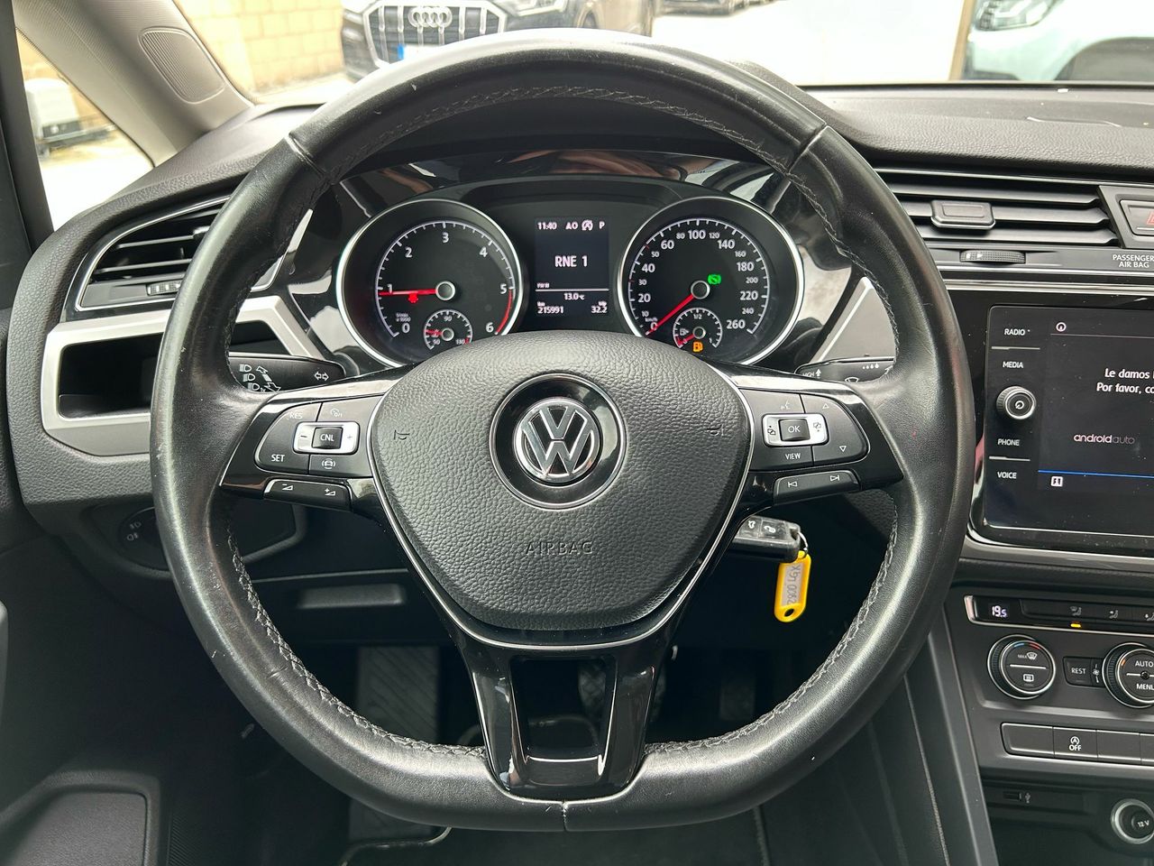 Volkswagen Touran Advance 2.0 TDI 85kW (115CV) DSG - Foto 2