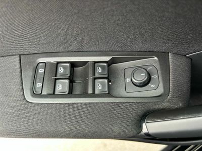 Volkswagen Touran Advance 2.0 TDI 85kW (115CV) DSG