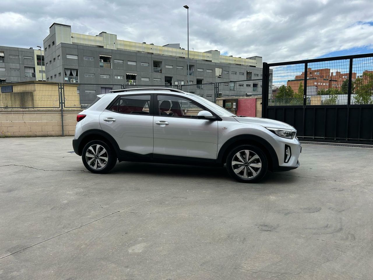 Kia Stonic 1.0 T-GDi 74kW (100CV) MHEV iMT Drive - Foto 2